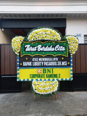 Papan Bunga Duka di Pangale